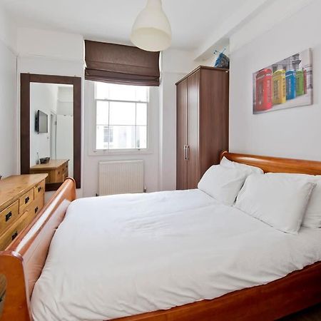 Charming 2-Bed Apt Near Buckingham Palace Londres Exterior foto