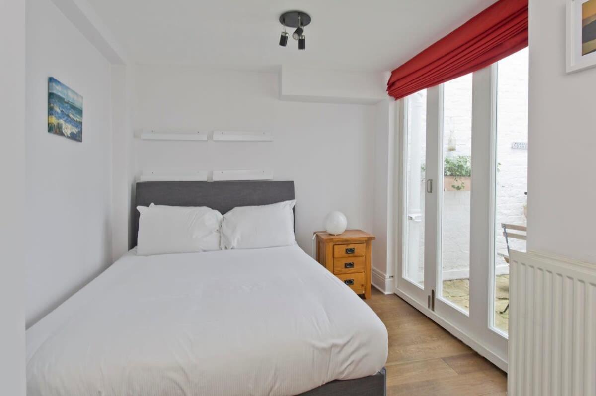 Charming 2-Bed Apt Near Buckingham Palace Londres Exterior foto
